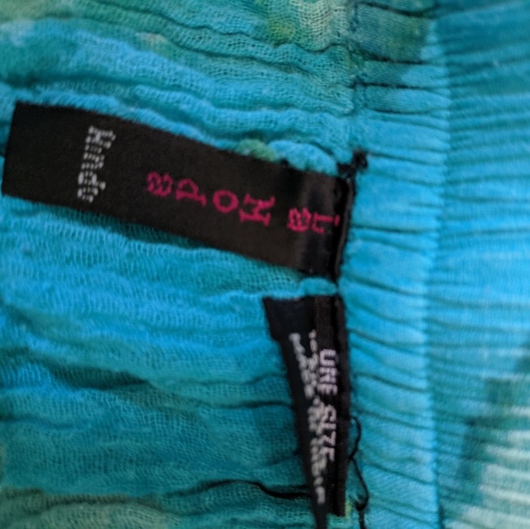 La Mode Hindu Multi Colored Skirt One Size - Picture 3 of 4